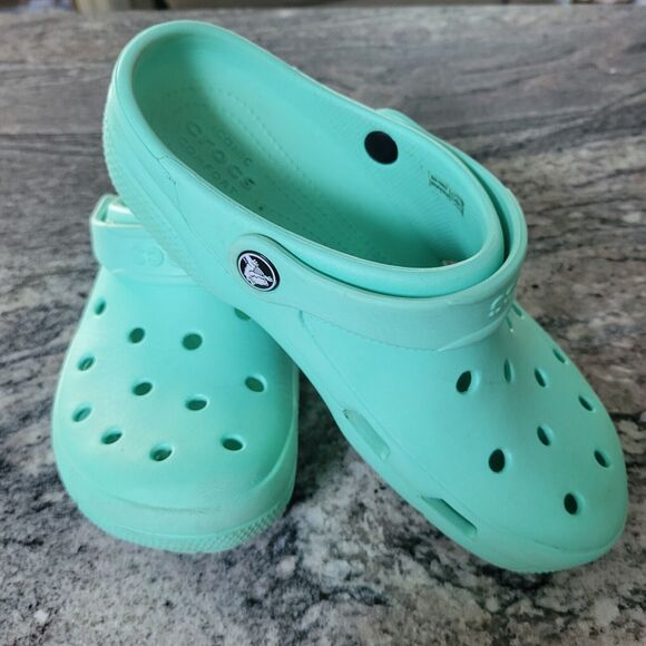 CROCS Shoes - Crocs Unisex-Adult Classic Mint Green  Clog Mens 6 Women’s   8 Slip On